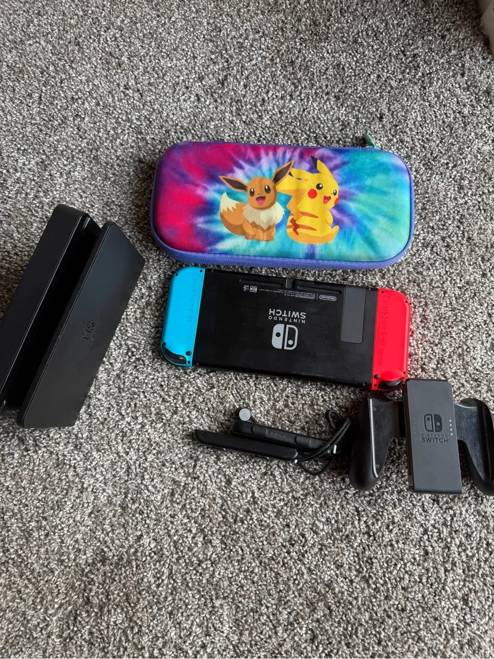 Nintendo Switch V1 32GB Console Bundle Red/Blue Joy-Cons Dock Case